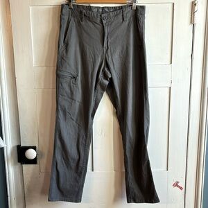 Eddie Bauer Cargo Pants Casual Wear Size 32 Outdoor Slim Fit Gray